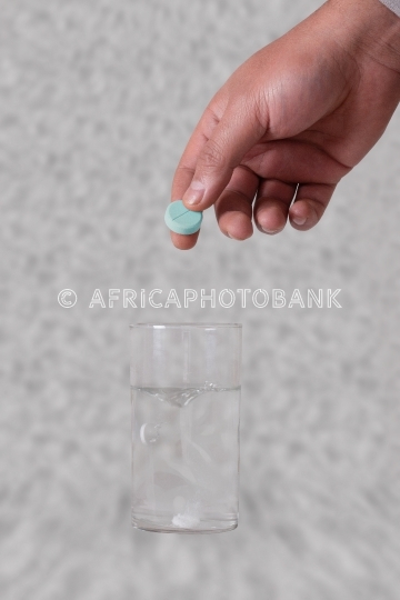 pills _drop_ water