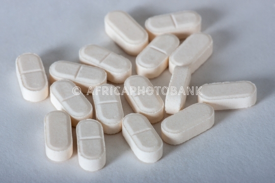 oval white  pills 