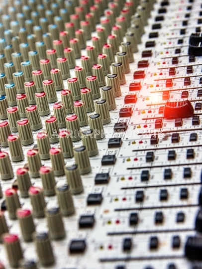 sound mixer