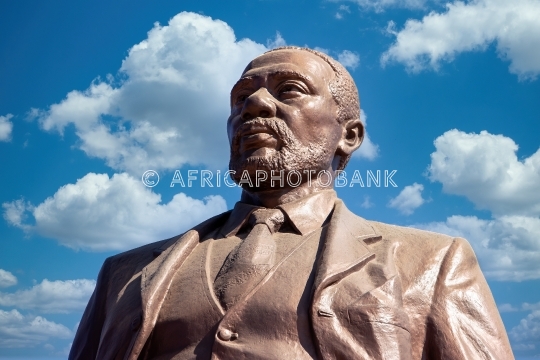 3 Dikgosi Monument