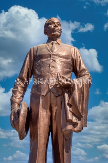 3 Dikgosi Monument