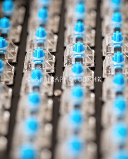 repairs keyboard