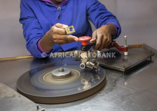 diamond polishing factory