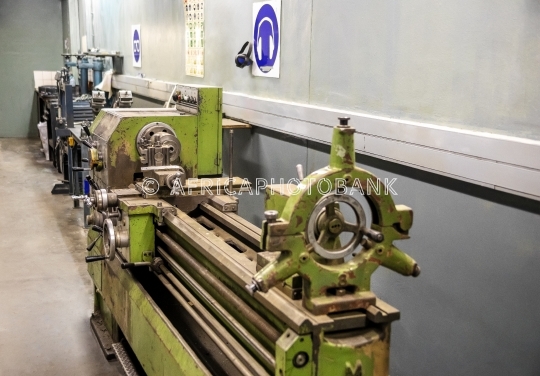 lathe machine