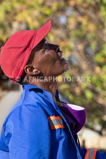 African worker