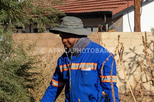 African worker