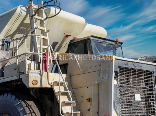 machines diamond mine