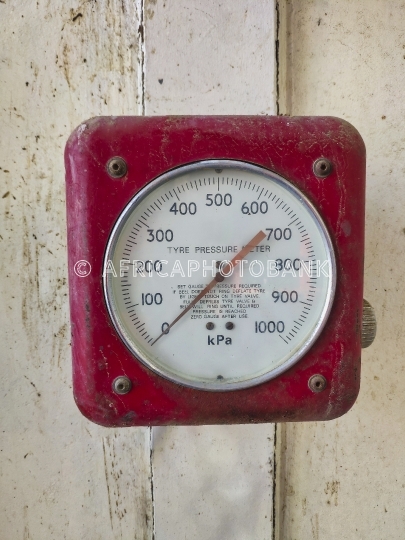 Pressure meter