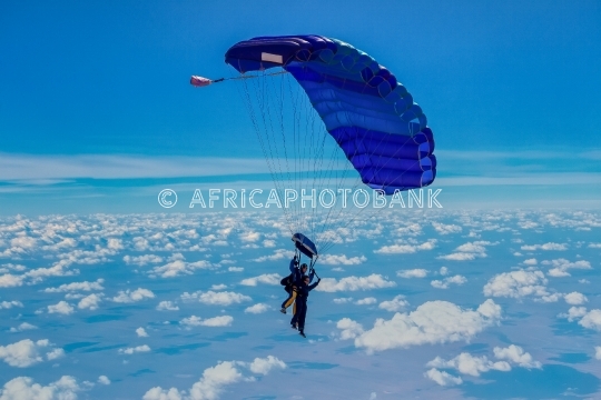 tandem parachute