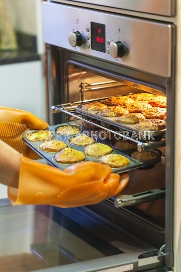 Baking muffins