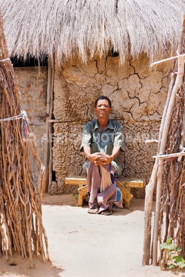 basarwa man