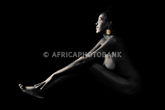 nude african woman