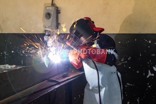African worker